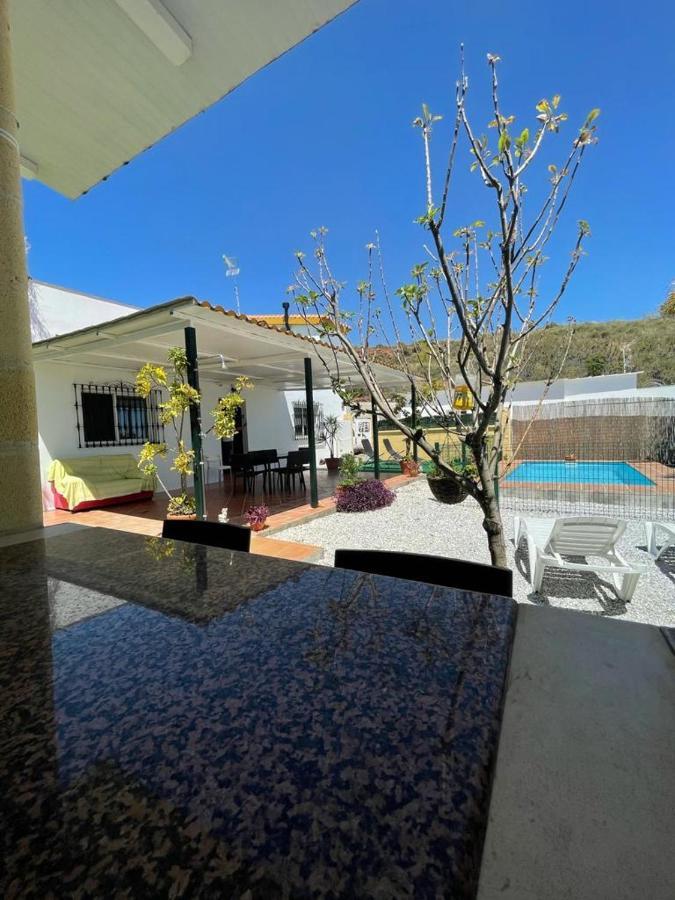 Villa La Paz เบนาคาราเฟ ภายนอก รูปภาพ